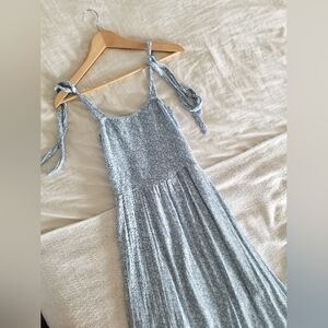Blue Smocked Pleated Maxi Sundress with Spaghetti Straps for Prom